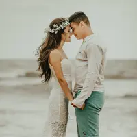 Ilustrasi pasangan bahhagia/copyright unsplash.com/Jonathan Borba