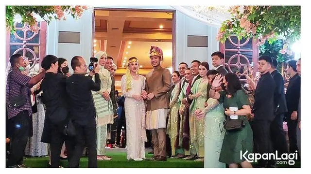 8 Momen Resepsi Adat Pernikahan Jessica Mila dan Yakup Hasibuan, Mewah Banget