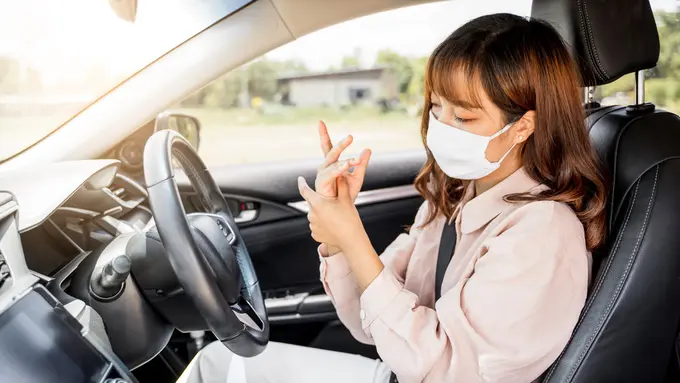 Life Skill yang Wajib Dimiliki Perempuan yang Sering Menyetir Mobil Sendiri