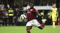 6. Sulley Muntari - Dirinya sukses bersama Inter Milan dibawah asuhan Jose Mourinho. Namun gelandang asal Ghana ini juga berhasil membawa AC Milan menjadi kampiun Serie A . (AFP/Olivier Morin)
