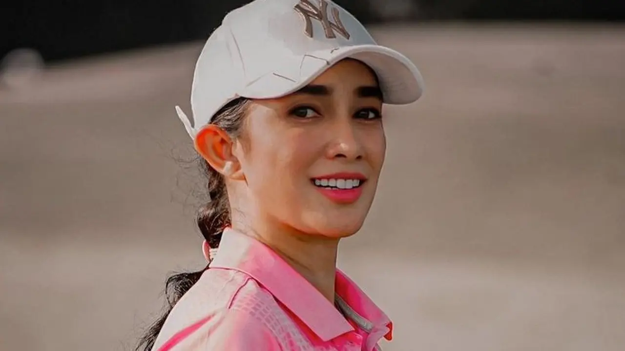 Ussy Sulistiawaty