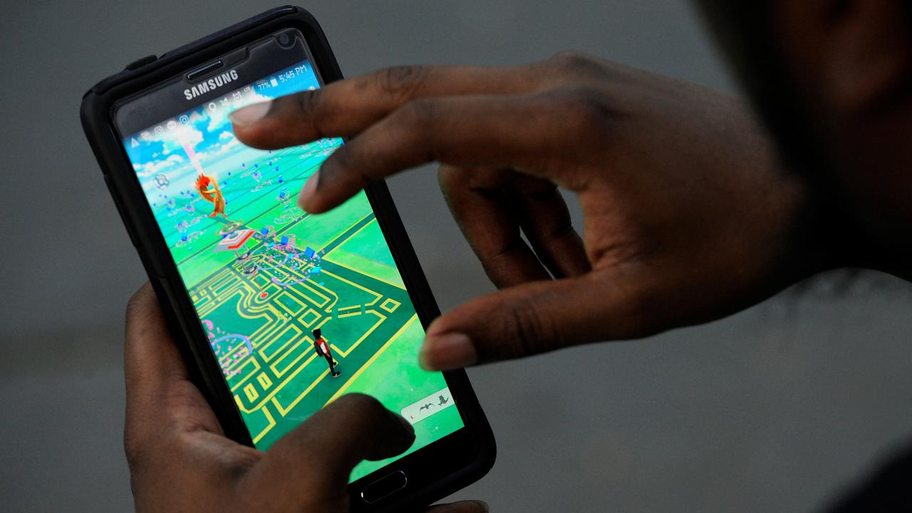 20160713-Demam Pokemon Go Landa Warga Amerika Serikat-New York