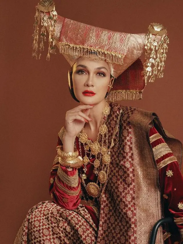 Luna Maya