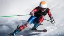 Maya Simkowitz Nakachi dari Jepang kehilangan kontrol dan tabrakan selama slalom wanita musim dingin Winter Games NZ di Cardrona, Queenstown, Selandia Baru, (29/8). (Iain McGregor / Winter Games NZ via AP)