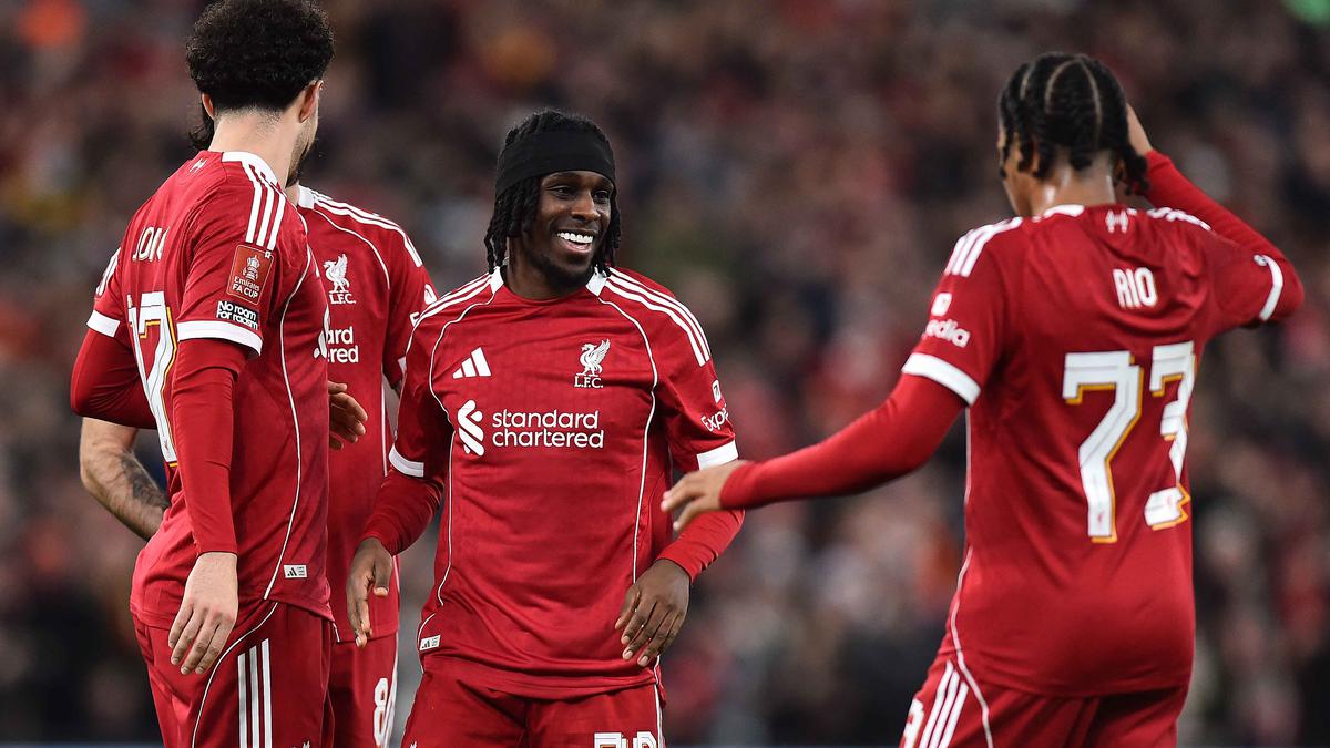 Liverpool Tumbang dari Leeds, Iraola Pastikan Cedera Jeremie Frimpong Tidak Serius