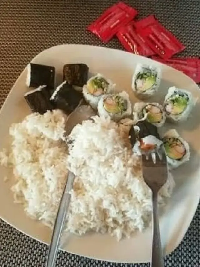 6 Potret Campuran Makanan Bikin Kenyang Ini Enggak Habis Pikir