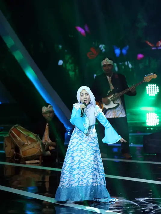 Penyanyi jebolan ajang pencarian bakat, Fatin Sidqia Lubis mengaku tidak nyaman ketika nyanyi di acara-acara formal yang dihadiri pejabat tinggi negara. (Nurwahyunan/Bintang.com)