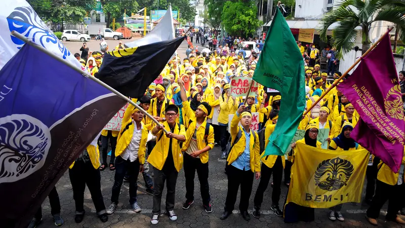 Badan Eksekutif Mahasiswa (BEM) dan Ikatan Alumni (ILUNI) Universitas Indonesia (UI) lintas almamater