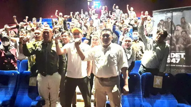 Film Kadet 1947 disaksikan oleh direksi dan jajaran Krakatau Sarana Properti (KSP) dan Krakatau Steel (KS)