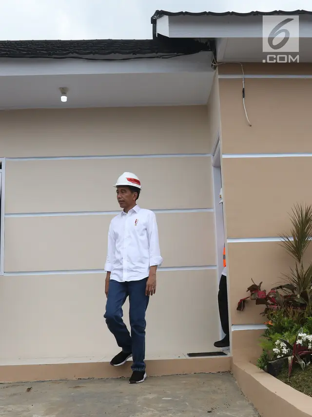 Presiden Jokowi Bangun Rumah Untuk Pencukur Rambut di Garut