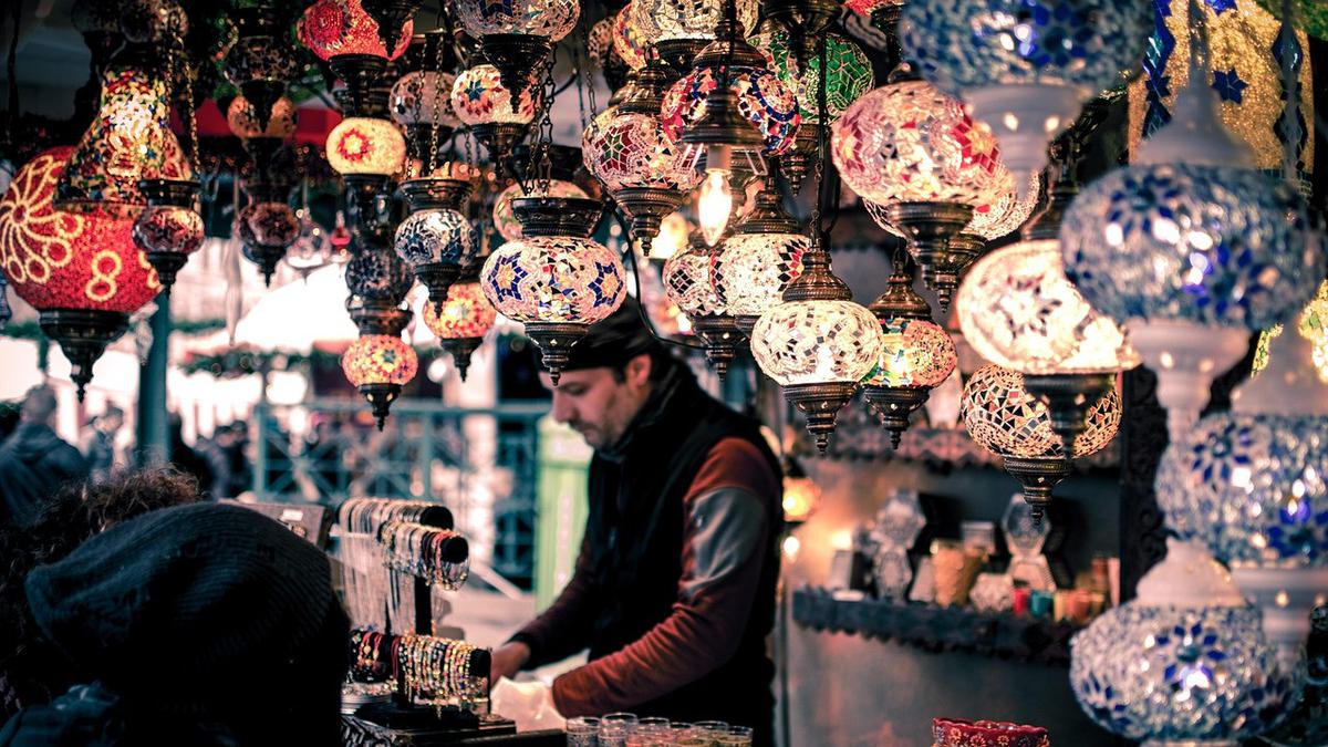 10 Daftar Barang yang Tidak Perlu Dibeli Harga Mahal