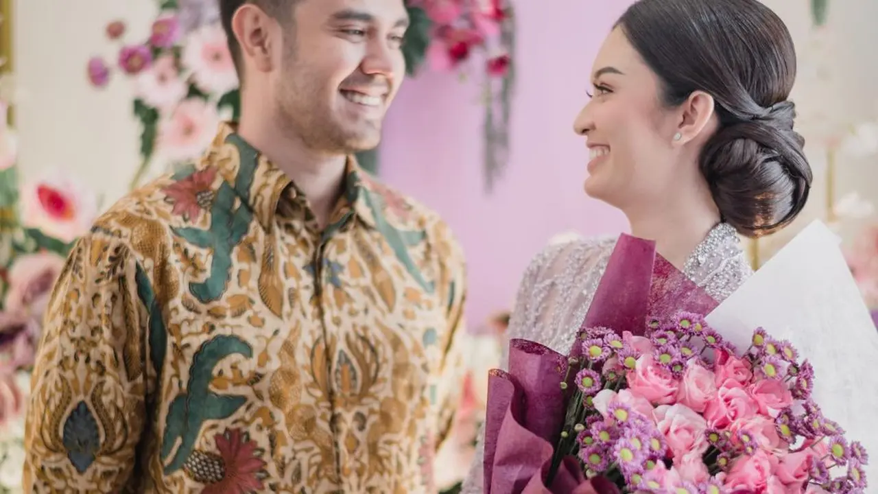 Faradilla Yoshi dan Bryan Mckenzie (https://www.instagram.com/p/CPhw1gzhbFD/)