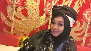 Dalam Empat Bulan Rina Gunawan Berhasil Turunkan Berat Badan 25 Kg News Entertainment Fimela Com