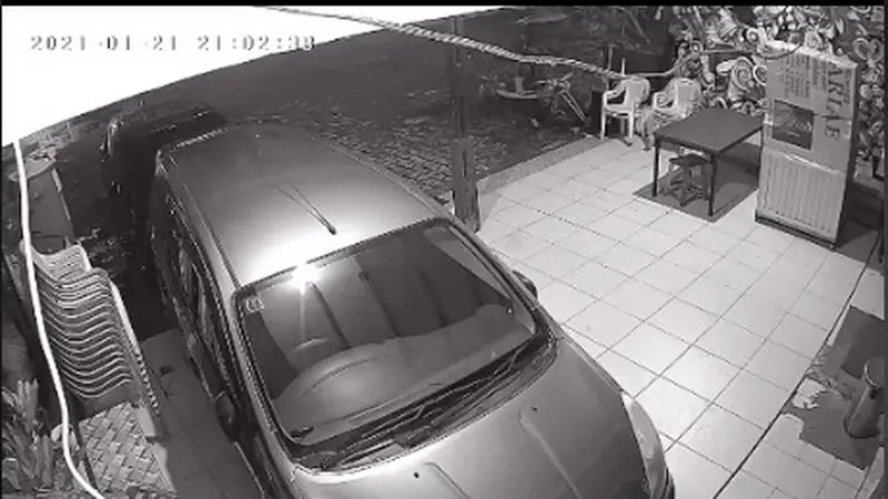 Viral Dua Hari Pasang CCTV, Warganet Ini Mendapati Penampakan Misterius