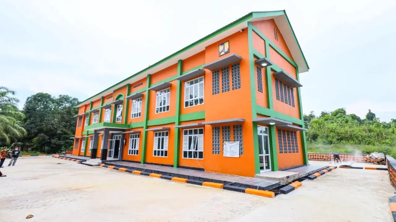 rumah susun (Rusun) Yayasan Pondok Pesantren (Ponpes) Nabil Husein di Kota Samarinda, Kalimantan Timur senilai Rp 4,2 miliar.