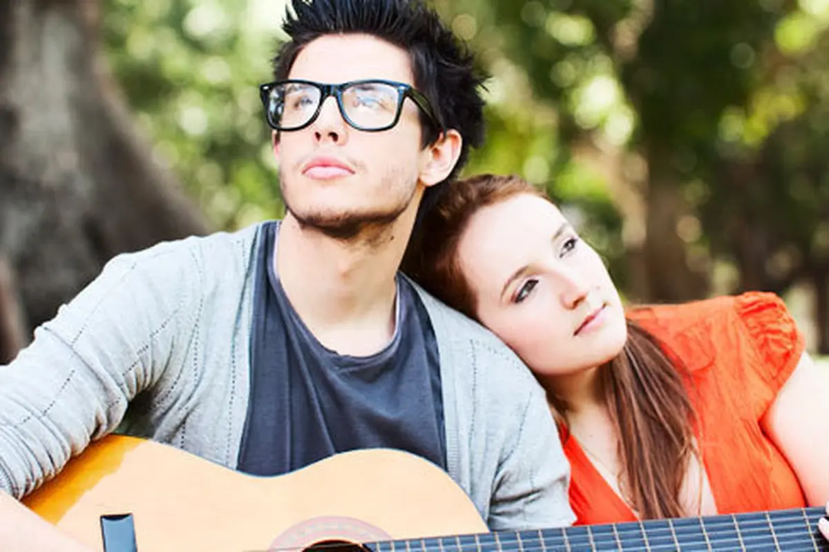 (C) shutterstock