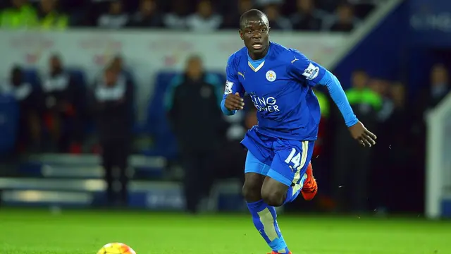 N'Golo Kante menjadi salah satu pembelian tersukses Premier League 2015-2016 usai tampil apik membawa Leicester City juara liga. (The Sun)