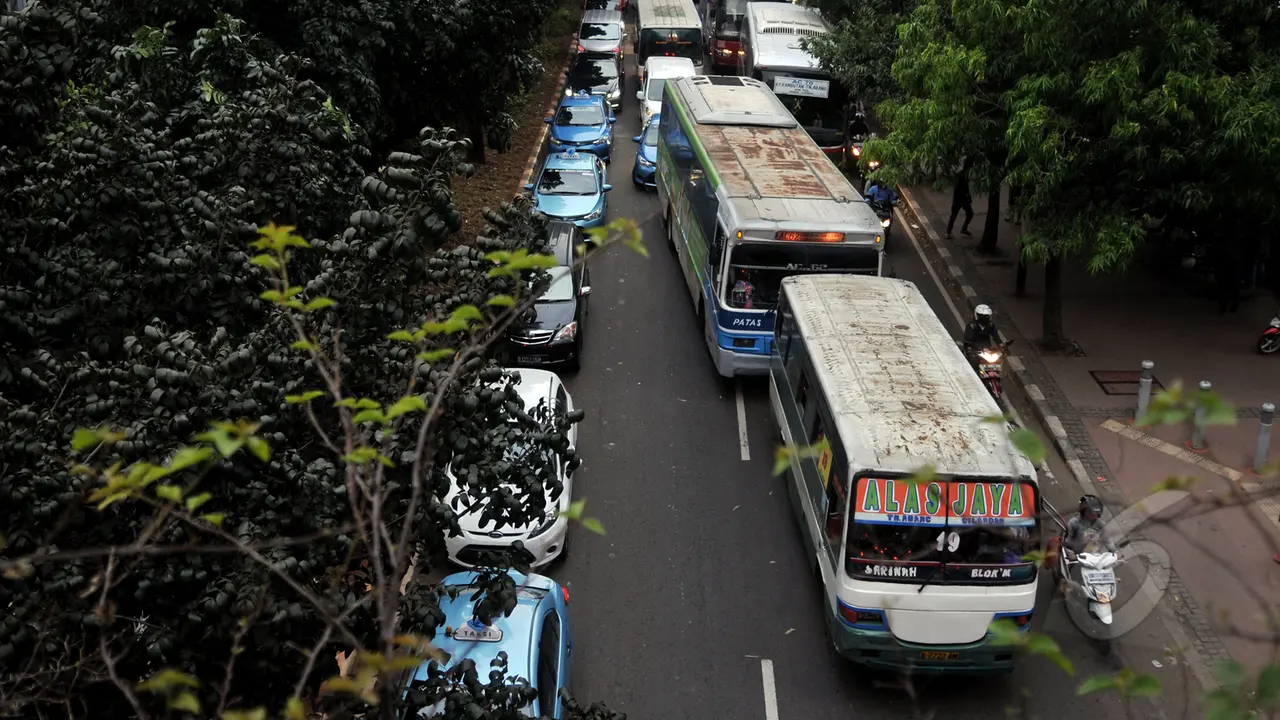 Setelah APTB, Giliran Kopaja ‘Ditendang’ Ahok