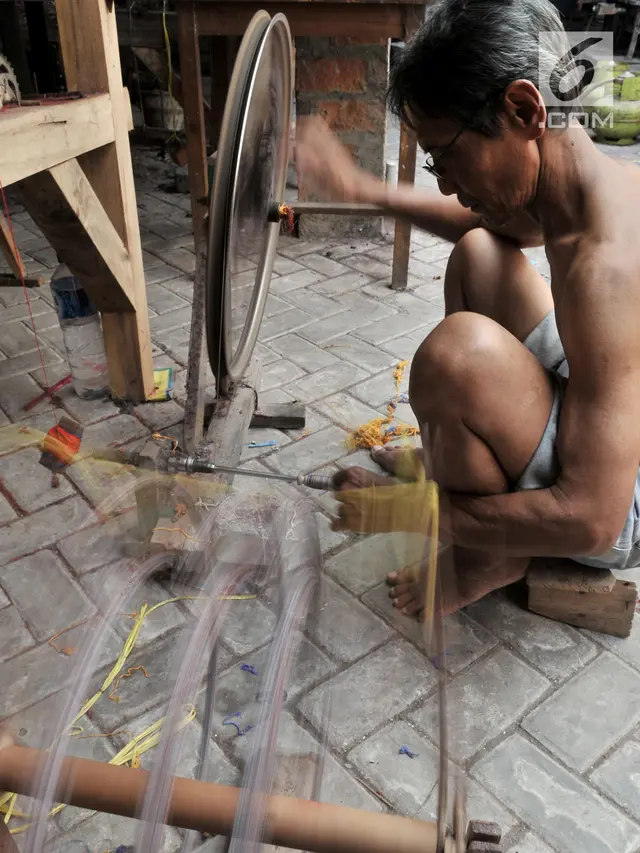 Mengunjungi Kampung Tenun Ikat Bandar Kidul Kediri