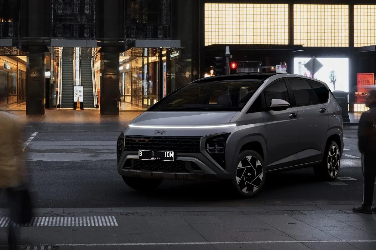 Tampilan utuh Hyundai Stargazer (Ist)