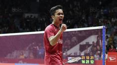 Tunggal putra Indonesia, Anthony Ginting, melakukan selebrasi usai mengalahkan wakil Taiwan, Chou Tien Chen, pada laga Indonesia Masters 2018 di Istora Senayan, Sabtu (27/1/2018). Anthony Ginting menang 21-16, 13-21, 21-12. (Bola.com/M Iqbal Ichsan)