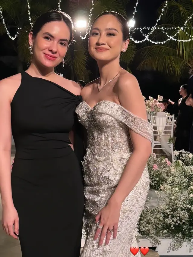 8 Potret Salshabilla Adriani Tampil Secantik Princess Kenakan Bridal Robe dan Gaun Putih saat Resepsi Pernikahan di Bali