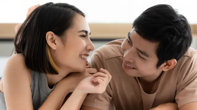 perempuan dan pasangan 5 agustus cute