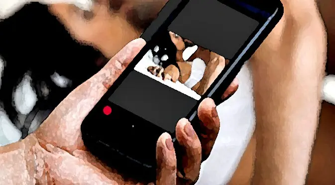 Alasan apa yang mendasari pasangan setuju merekam aktvitas seksual? (Ilustrasi: Desiblitz)