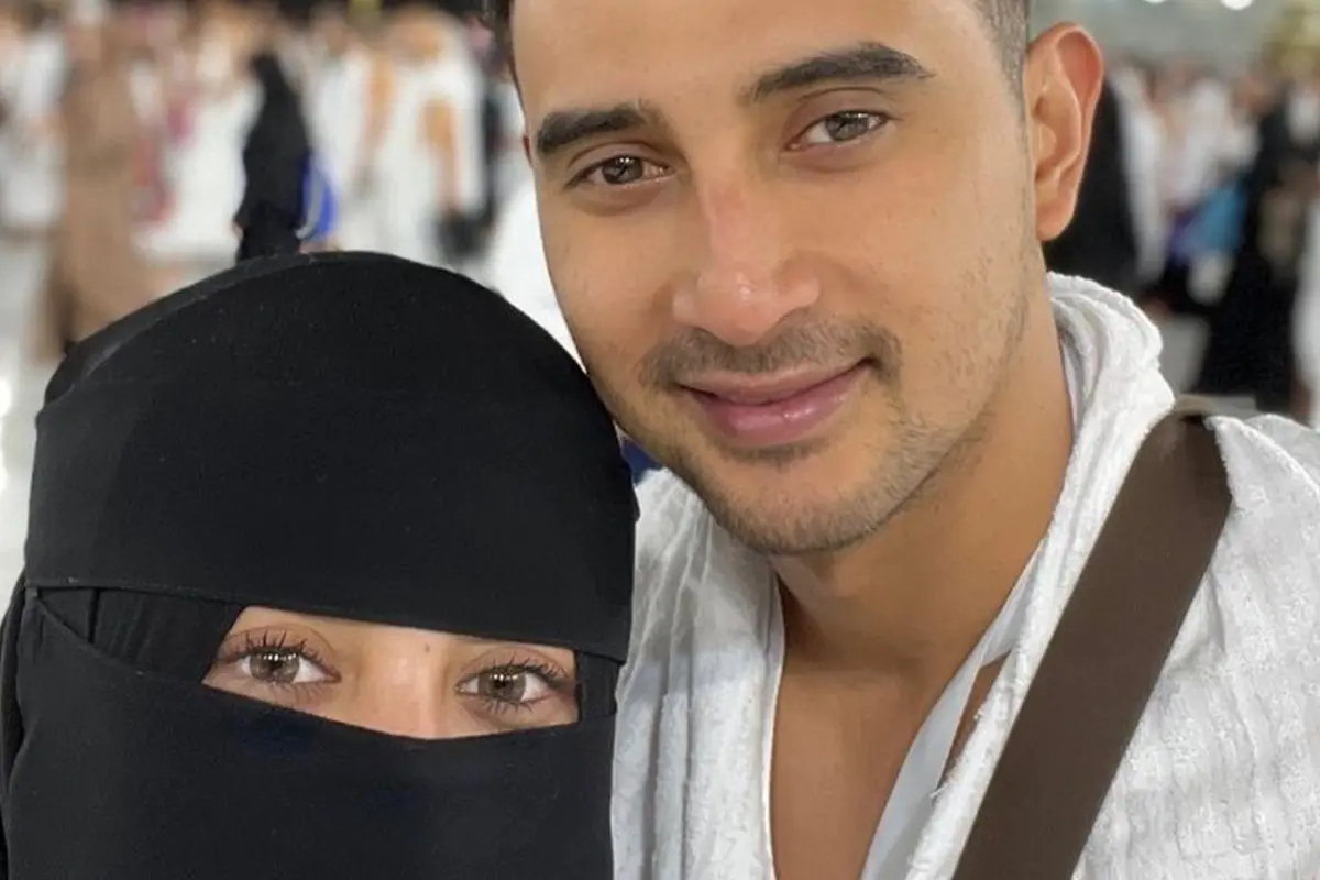 Pesona Margin Wieheerm Tampil Berhijab Hingga Bercadar saat Umroh, Banjir Pujian