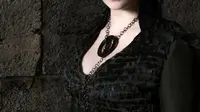 Aksi Sophie Turner saat beraksi di serial ternama Game of Thrones (Entertainment Weekly)