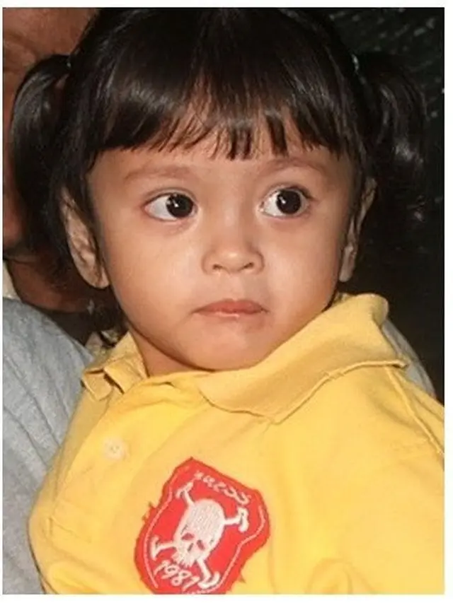 6 Foto Masa Kecil Alleia Anak Ariel Noah Ini Bikin Gemas, Ekspresif Sedari Cilik