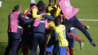 EKUADOR - Enner Valencia mencetak gol kedua Ekuador ke gawang Meksiko. ( REUTERS/Jorge Adorno)