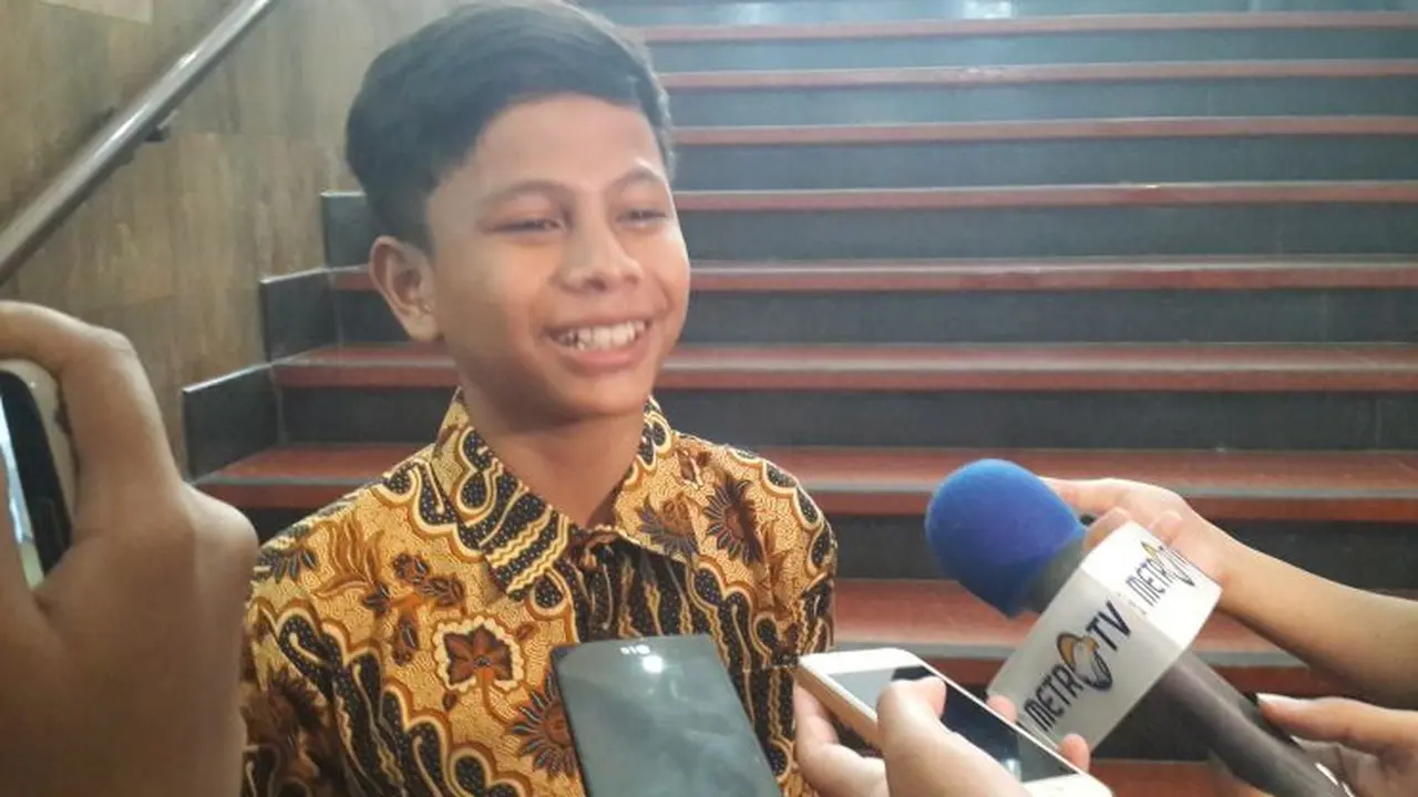 Naufal Raziq, bocah penemu energi listrik dari pohon kedondong. (Pebrianto/Liputan6.com)