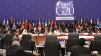 Presiden Joko Widodo saat menghadiri pembukaan G20 Antalya Summit di Antalya Turki, Minggu,(15/11). Indonesia merupakan satu-satunya negara ASEAN yang menjadi anggota G20. (Setpres)