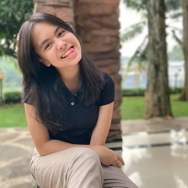 [Fimela] Zalfa Ananta