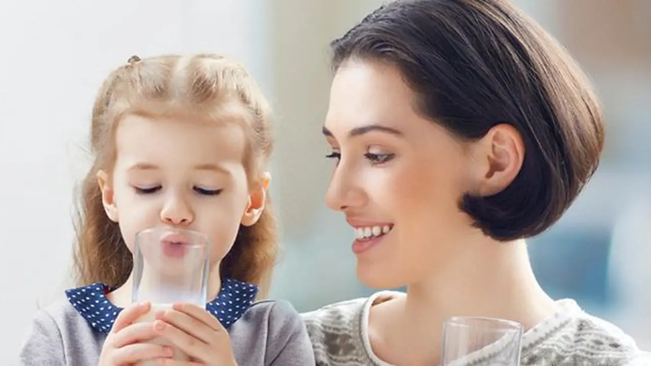 Bahaya minum skm tiap hari/copyright iStockphoto.com