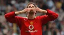 Ruud van Nistelrooy merupakan pencetak gol terbanyak sepanjang masa Manchester United. Ia telah menorehkan 150 gol dari 219 laganya bersama setan merah. Van Nistelrooy juga merupakan pencetak gol terbanyak MU di Liga Champions, yaitu 35 gol dari 43 penampilan. (AFP/Paul Barker)