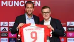 Liga Jerman yang dihuni banyak pemain asing dari berbagai negara selalu menghasilkan persaingan sengit tiap musimnya tak terkecuali dalam perebutan gelar top skor. Dalam rentang hampir 25 musim terakhir, tercatat ada 5 pemain asing yang mampu meraih gelar top skor Liga Jerman. Striker asal Inggris, Harry Kane yang baru saja didatangkan Bayern Munchen pada awal musim 2023/2024 berpeluang memperpanjang daftar pemain asing yang mampu meraih gelar top skor Liga Jerman. (AFP/Christof Stache)