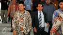 Wakil Ketua DPR RI Fahri Hamzah didampingi kuasa hukumnya berjalan keluar ruang sidang Pengadilan Negeri Jakarta Selatan (PN Jaksel), Selasa (3/5). PN Jaksel menggelar mediasi antara Fahri Hamzah dengan PKS. (Liputan6.com/Yoppy Renato)