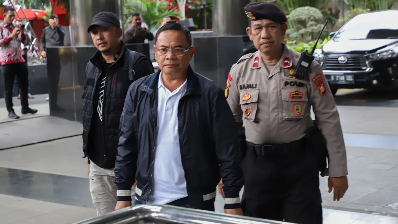 Tertangkap Tangan, Bupati Pati Sudewo Digelandang ke Gedung Merah Putih KPK