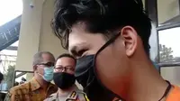Youtuber Bandung Ferdian Paleka ditetapkan sebagai tersangka kasus ITE. (Huyogo Simbolon/Liputan6.com)