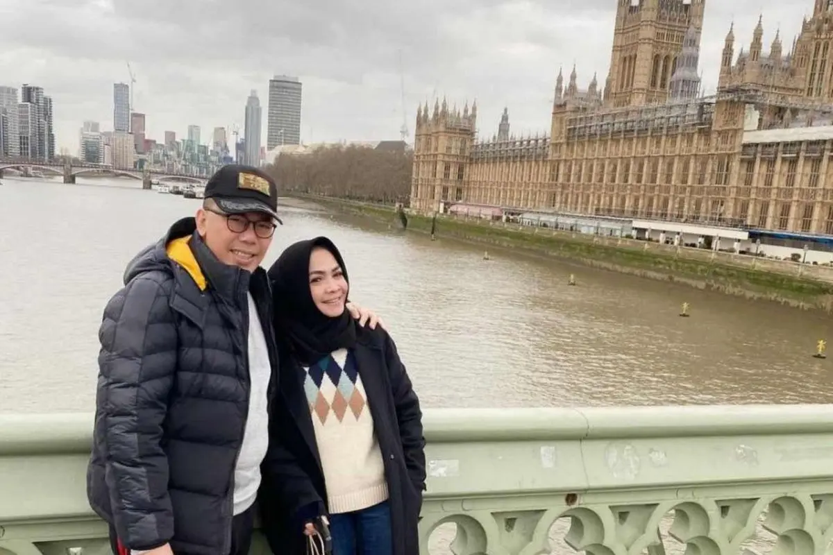 Diisukan Bercerai, Ini 6 Potret Rieta Amalia dan Suami Kedua yang Jarang Tersorot