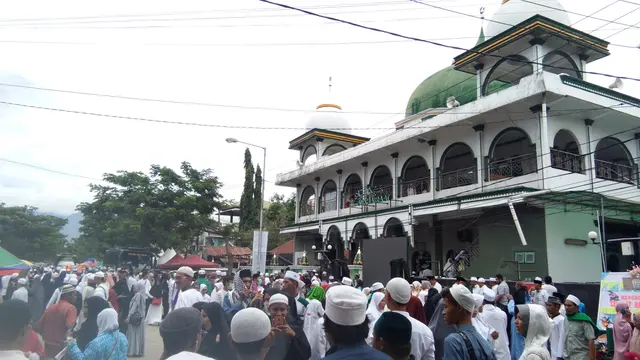 Berkah Haul Emas Guru Tua dari Palu