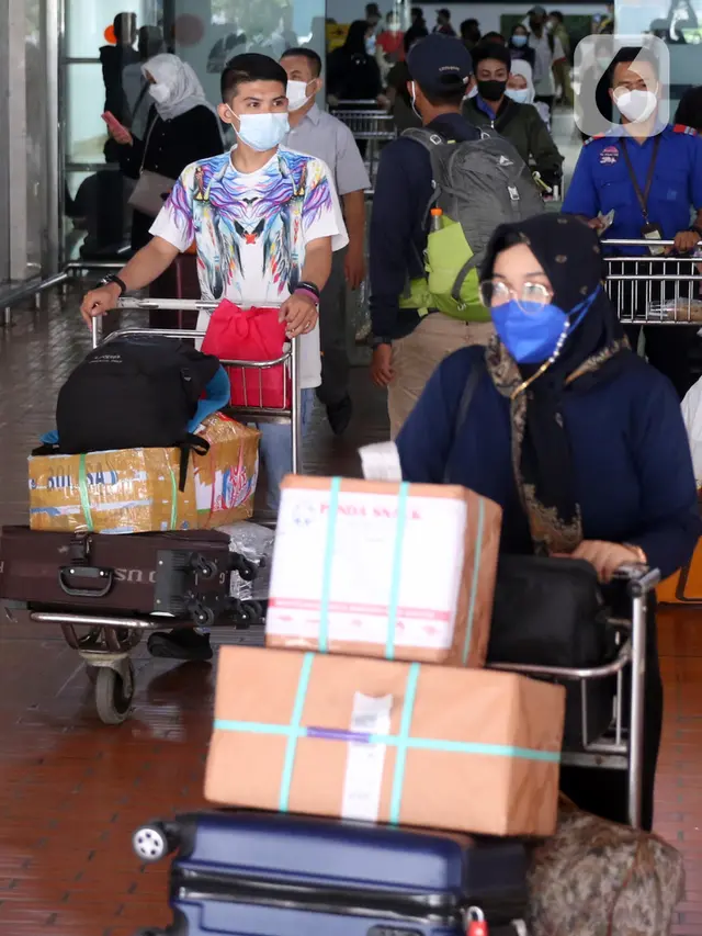 FOTO: Suasana Bandara Soetta Pasca Larangan Mudik Dicabut