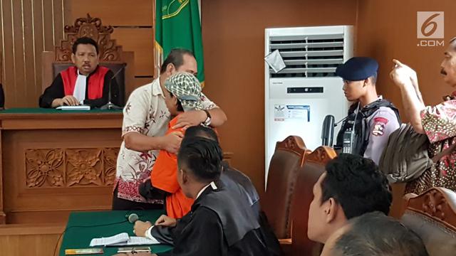 Ketika Korban Peluk dan Salami Terdakwa Bom Thamrin