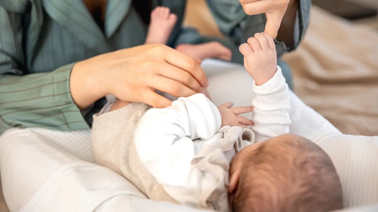 Kebutuhan Dasar Bayi Baru Lahir