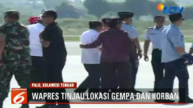 Bersama dengan sejumlah menteri kabinet kerja, JK meninjau langsung perumnas Balaroa yang terkena dampak gempa cukup besar.