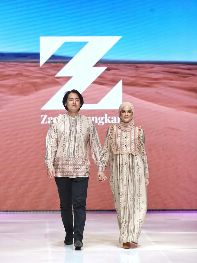10 Gaya Seleb Jadi Model Busana Muslim Zashi, Paula Verhoeven hingga Lesti Kejora