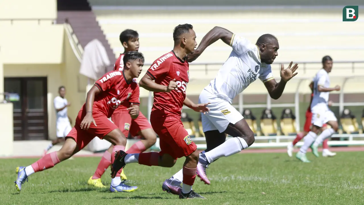 Foto: Liga 2 Belum Jelas, FC Bekasi City Bungkam Persiba Balikpapan dalam Partai Uji Coba