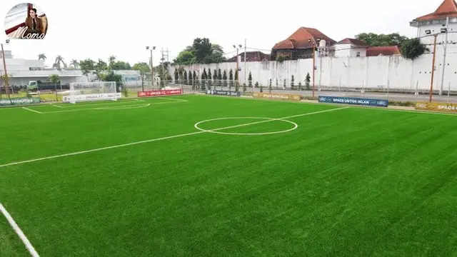 7 Potret Lapangan Bola Anak Momo Geisha, Dibuat dengan Standar FIFA